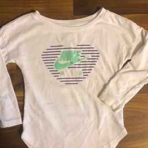 White Nike Longsleeve